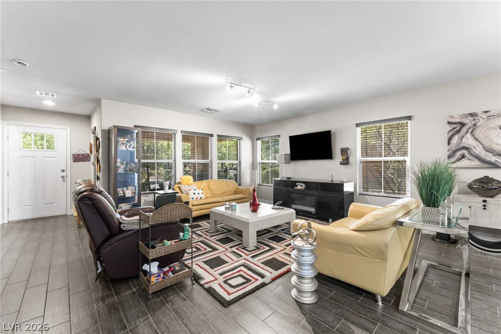 1907 Epte Poplars, Henderson, NV 89044