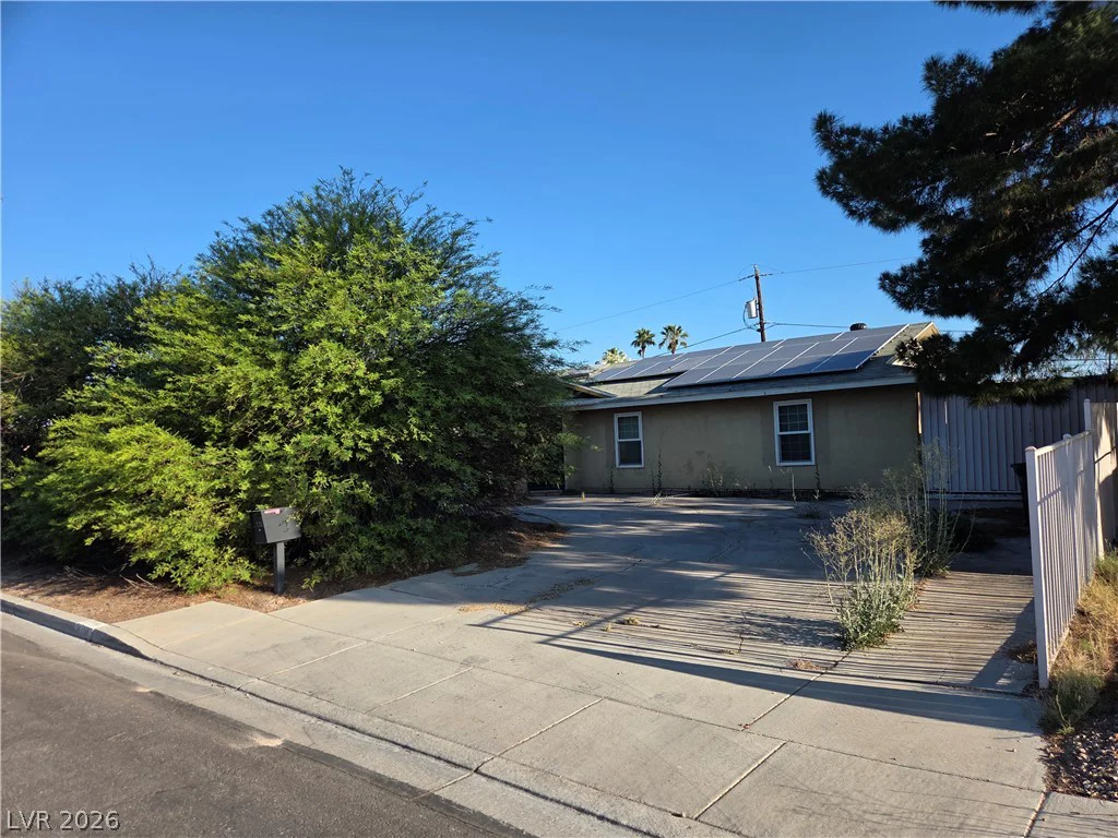4756 Yuma, Las Vegas, NV 89104