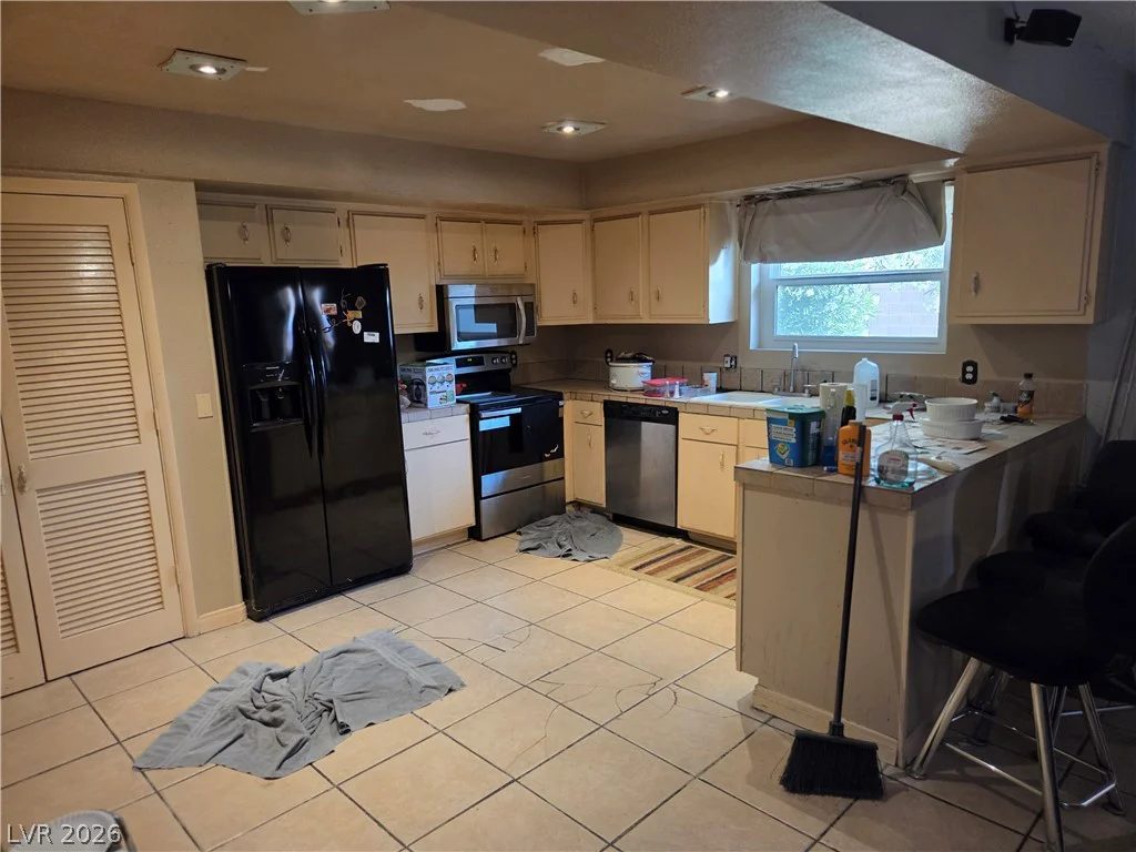 4756 Yuma, Las Vegas, NV 89104