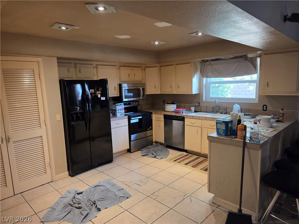 4756 Yuma, Las Vegas, NV 89104