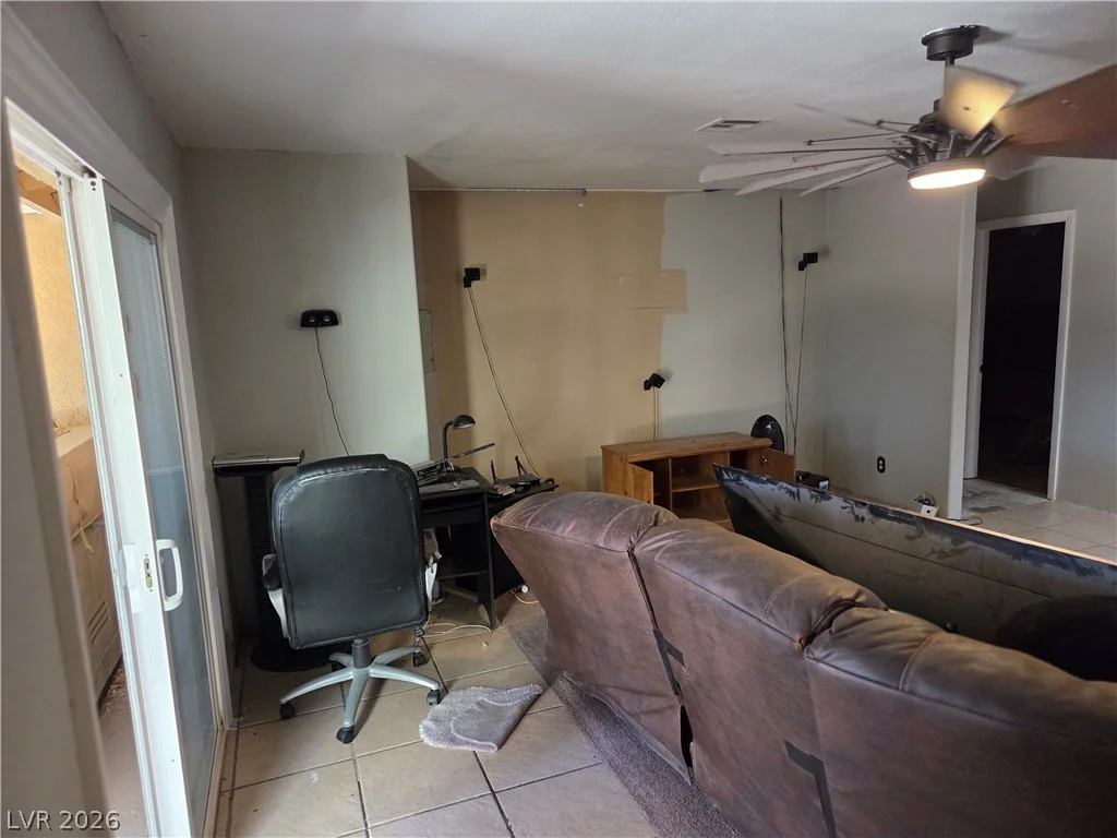 4756 Yuma, Las Vegas, NV 89104