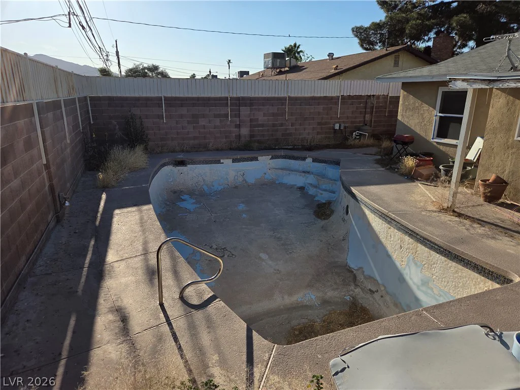 4756 Yuma, Las Vegas, NV 89104