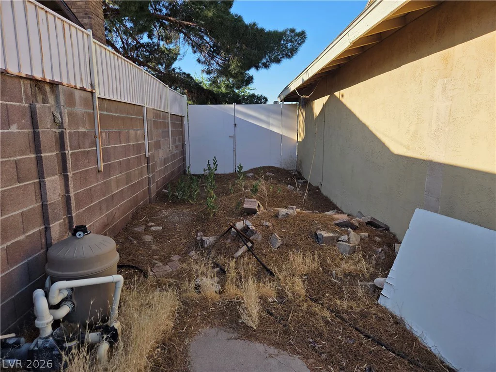 4756 Yuma, Las Vegas, NV 89104