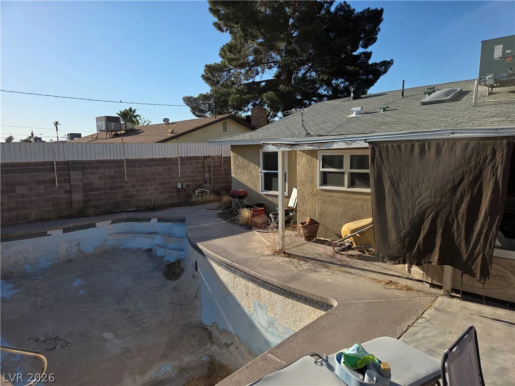 4756 Yuma, Las Vegas, NV 89104