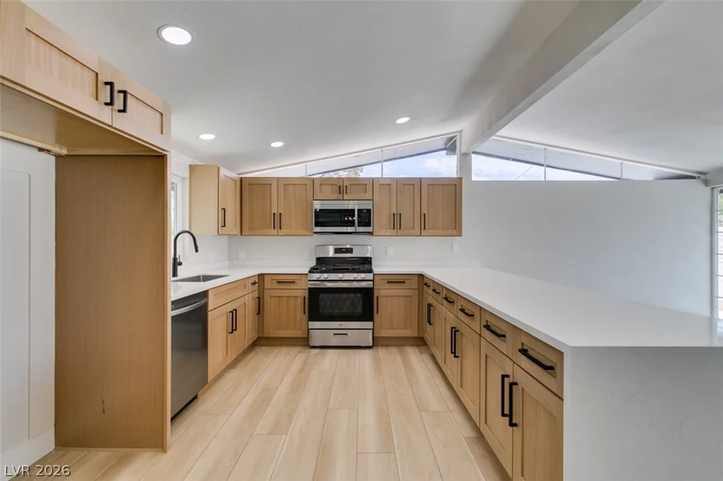 700 Mallard, Las Vegas, NV 89107