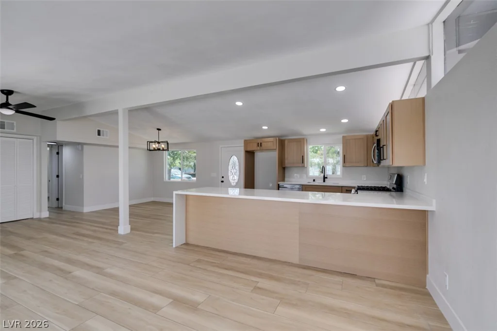 700 Mallard, Las Vegas, NV 89107