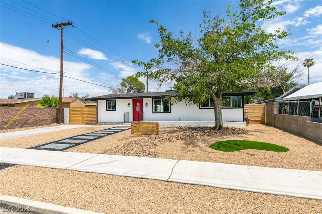 700 Mallard, Las Vegas, NV 89107