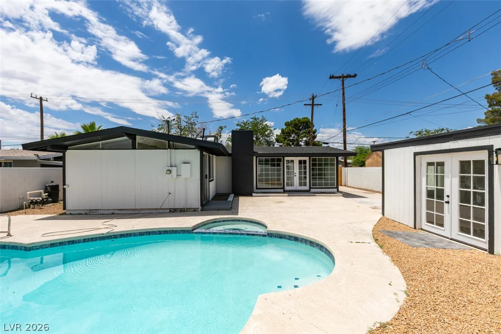 700 Mallard, Las Vegas, NV 89107