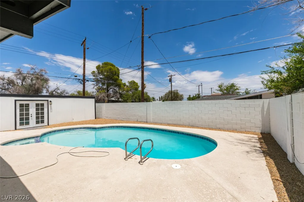 700 Mallard, Las Vegas, NV 89107