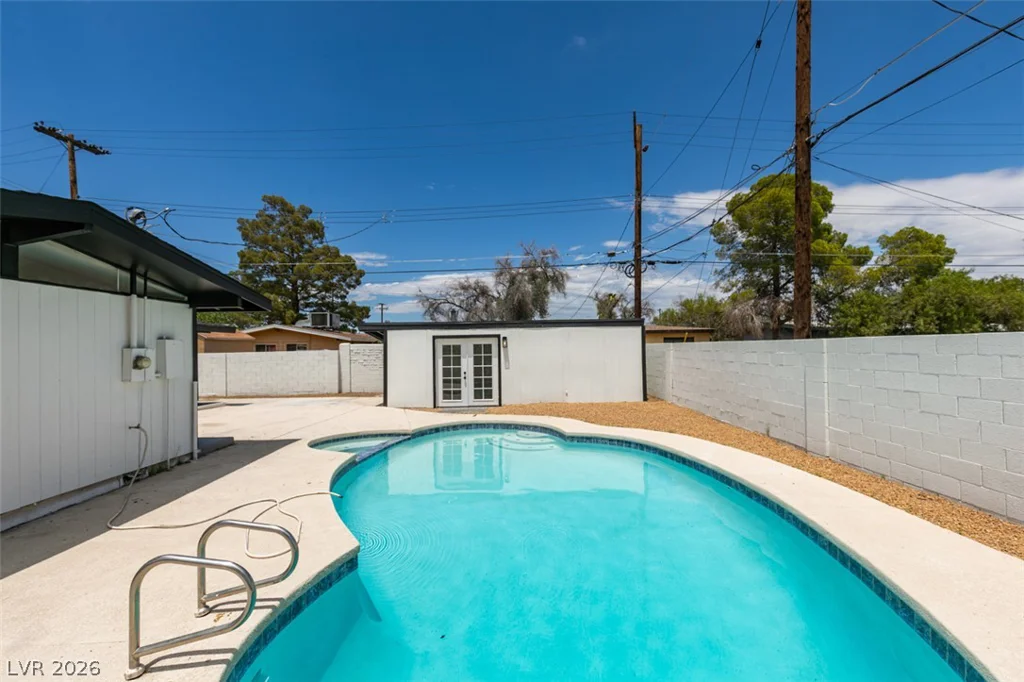 700 Mallard, Las Vegas, NV 89107