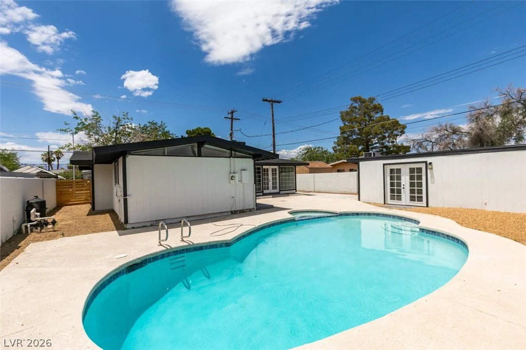 700 Mallard, Las Vegas, NV 89107