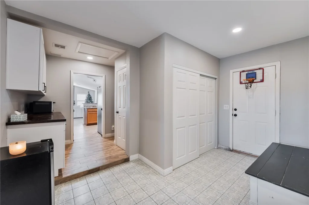 6109 Starlight, Las Vegas, NV 89130