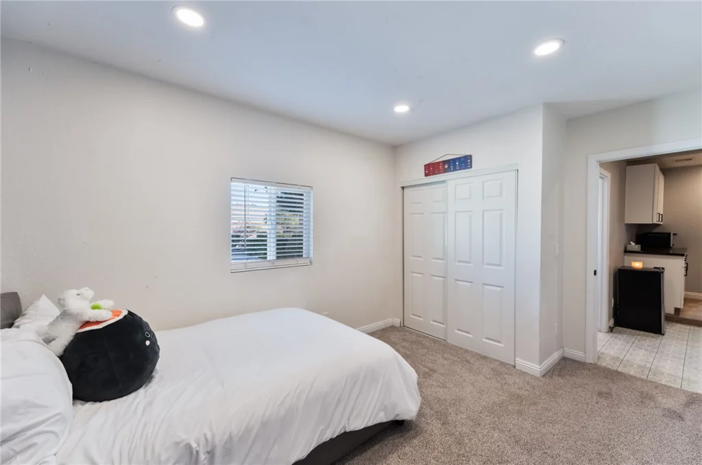6109 Starlight, Las Vegas, NV 89130
