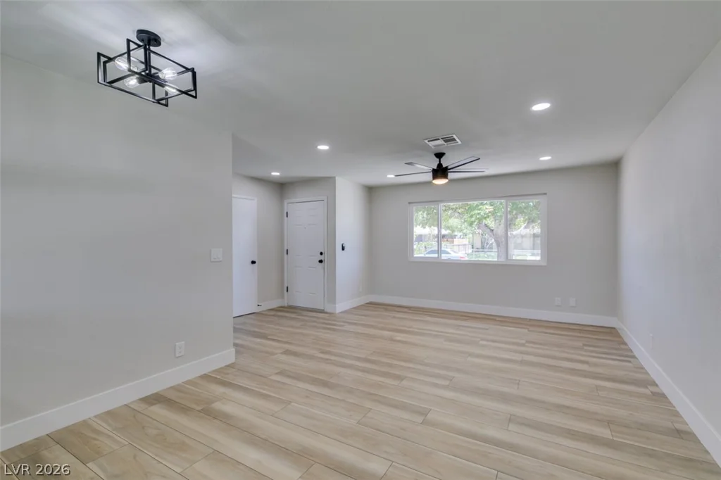 2833 Pisces, Las Vegas, NV 89115