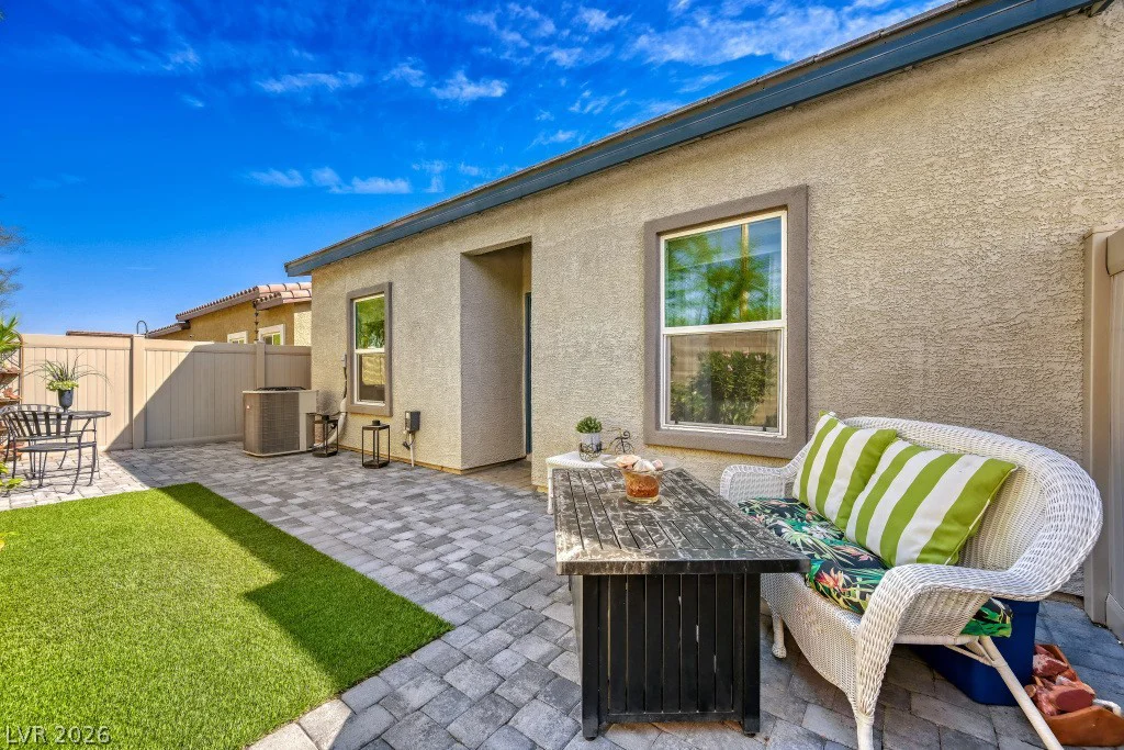 4352 Meadow Glade, North Las Vegas, NV 89084