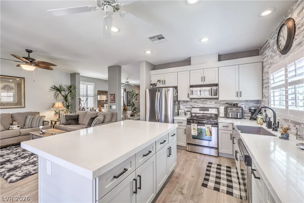 5321 Jackson Valley, Las Vegas, NV 89131