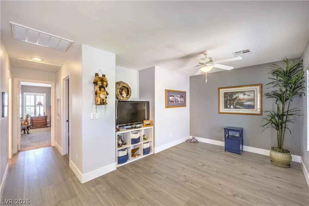 5321 Jackson Valley, Las Vegas, NV 89131