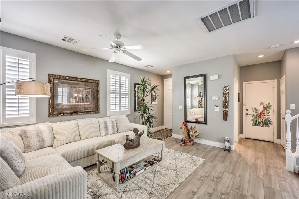 5321 Jackson Valley, Las Vegas, NV 89131