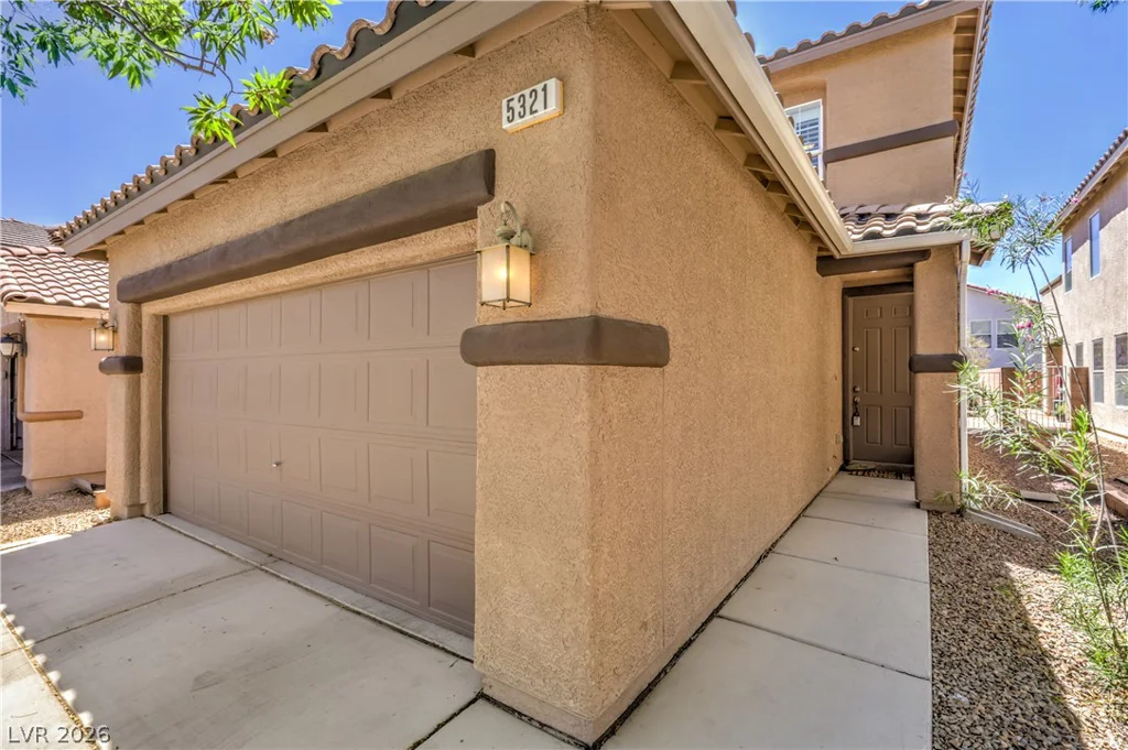 5321 Jackson Valley, Las Vegas, NV 89131