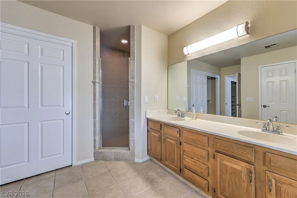 3953 Landsdown, Las Vegas, NV 89121