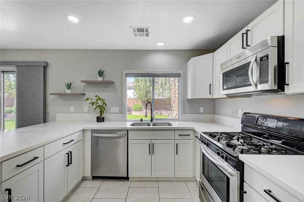 2558 Williamsburg, Henderson, NV 89052