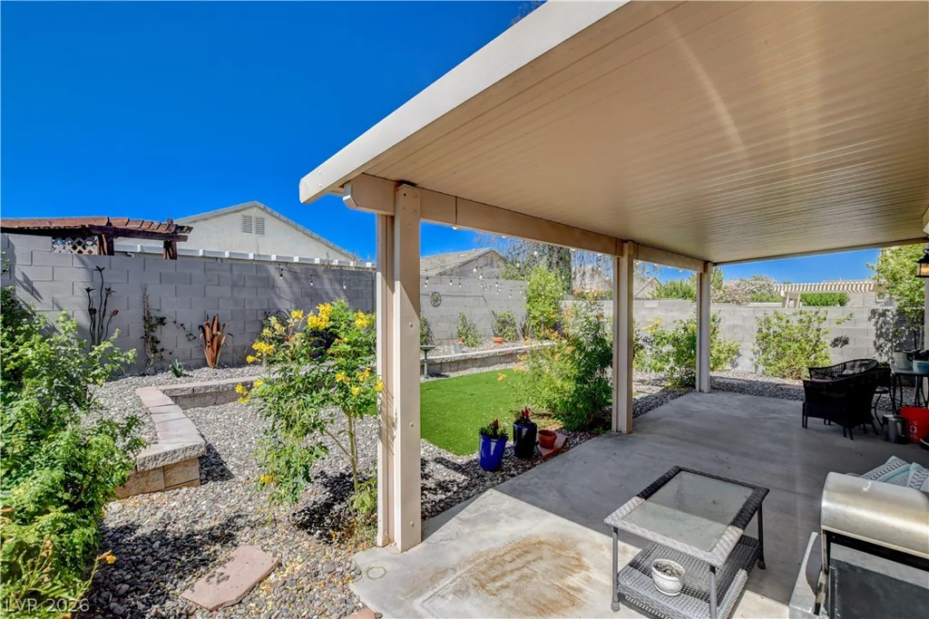8832 Ackerman, Las Vegas, NV 89143