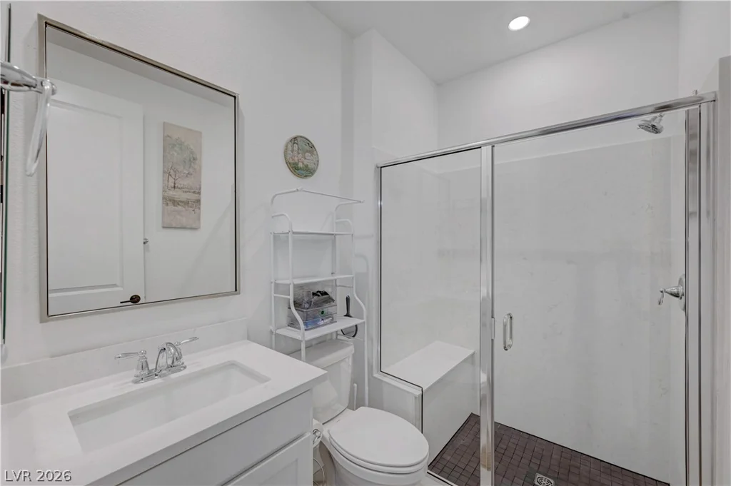 10826 Delparke Valley, Las Vegas, NV 89166