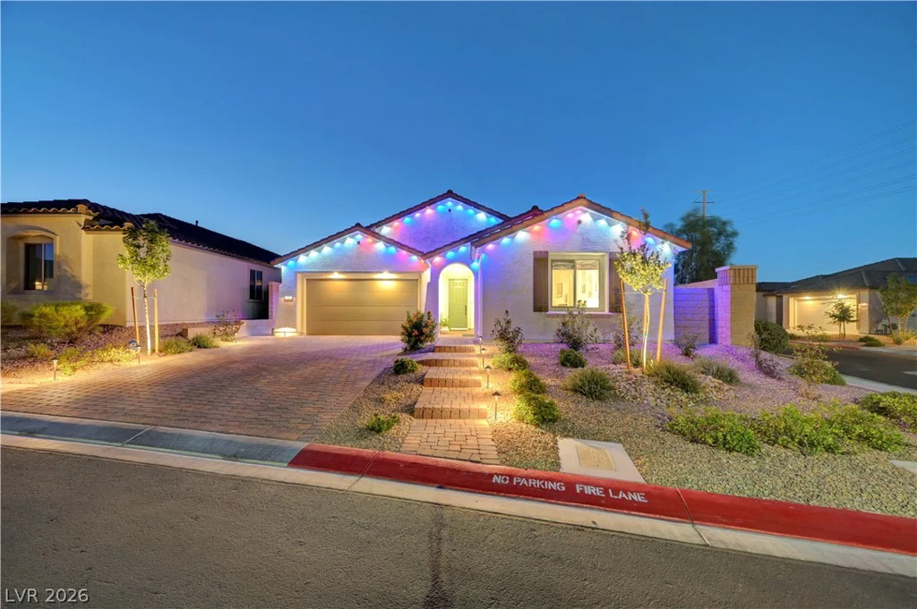 10826 Delparke Valley, Las Vegas, NV 89166