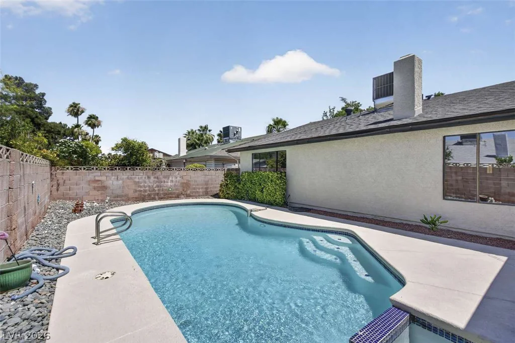 2216 Marlboro, Henderson, NV 89014