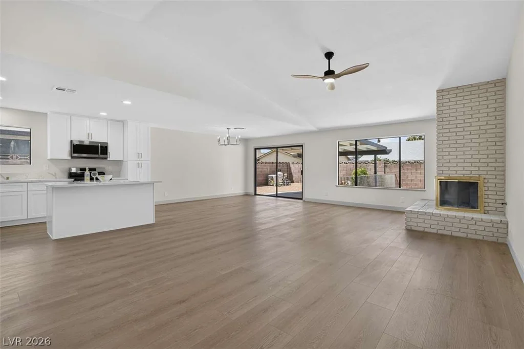 2216 Marlboro, Henderson, NV 89014