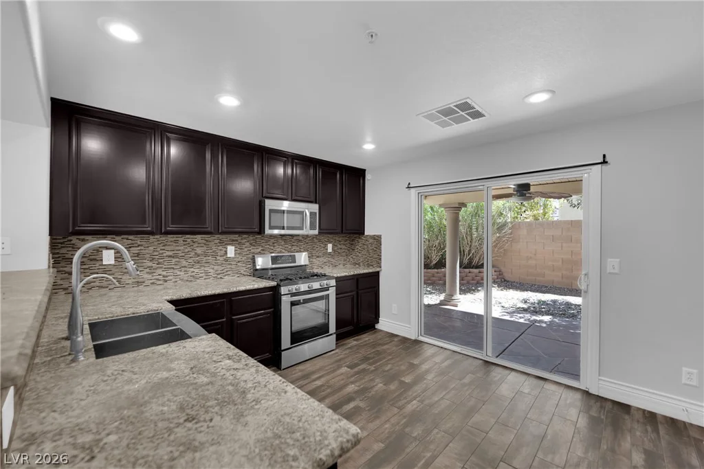 646 Monument Point, Henderson, NV 89002