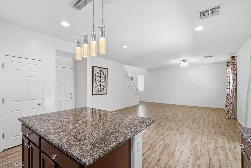 6765 Bristle Falls, Las Vegas, NV 89149