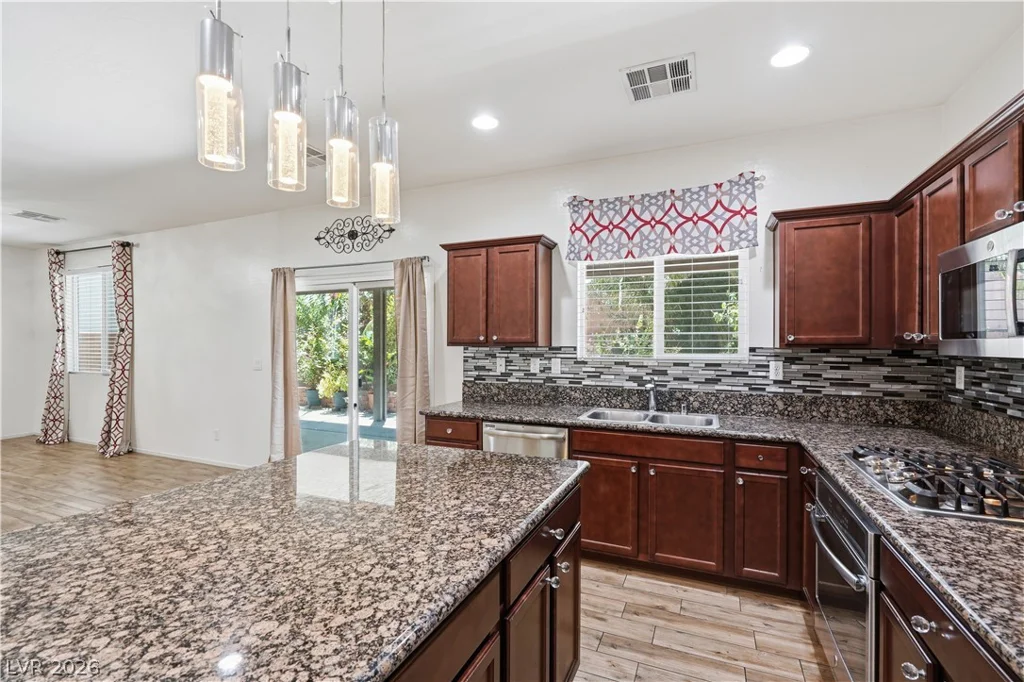 6765 Bristle Falls, Las Vegas, NV 89149