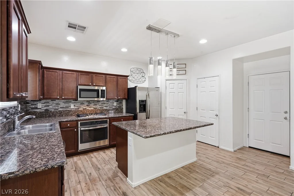 6765 Bristle Falls, Las Vegas, NV 89149