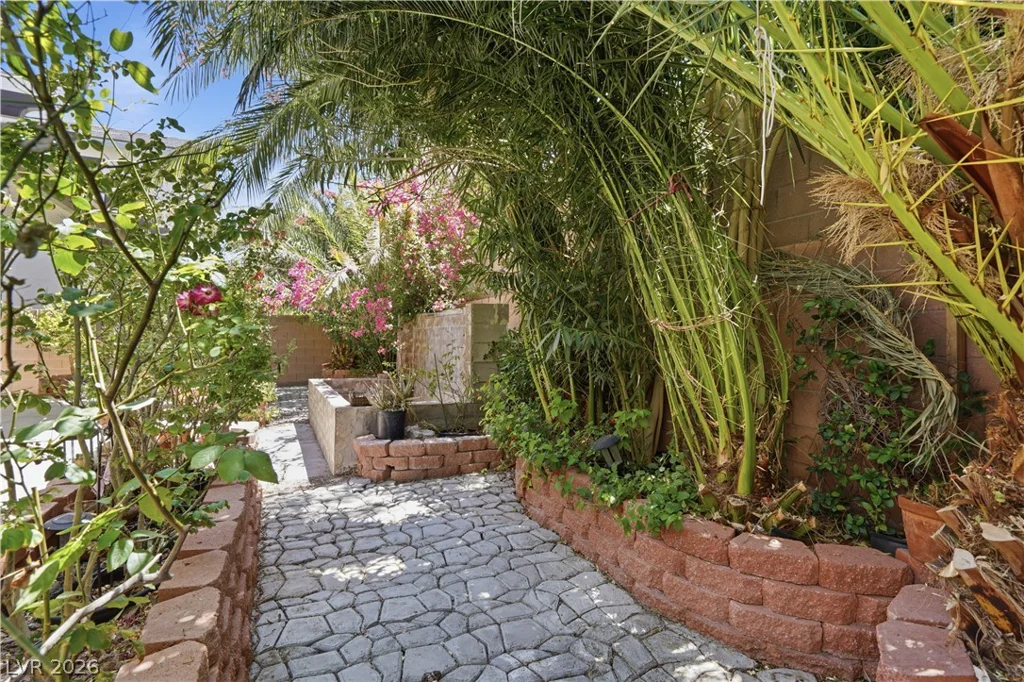 6765 Bristle Falls, Las Vegas, NV 89149