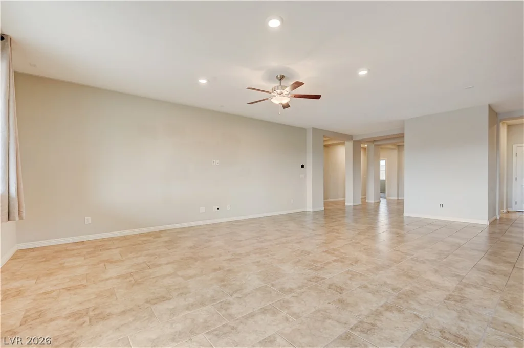 3885 River Heights, Logandale, NV 89021