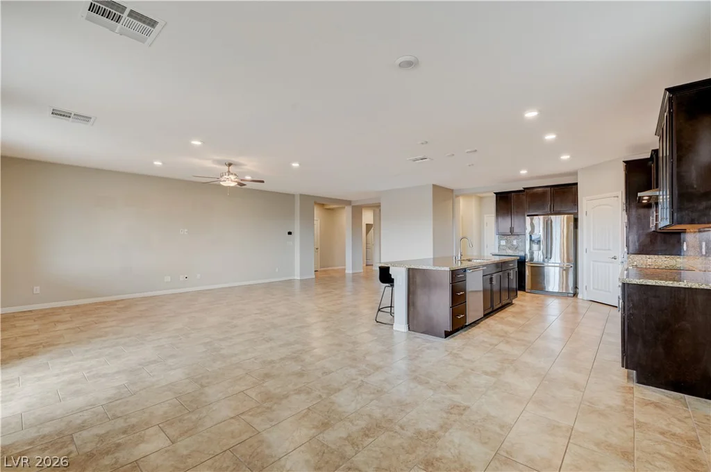 3885 River Heights, Logandale, NV 89021