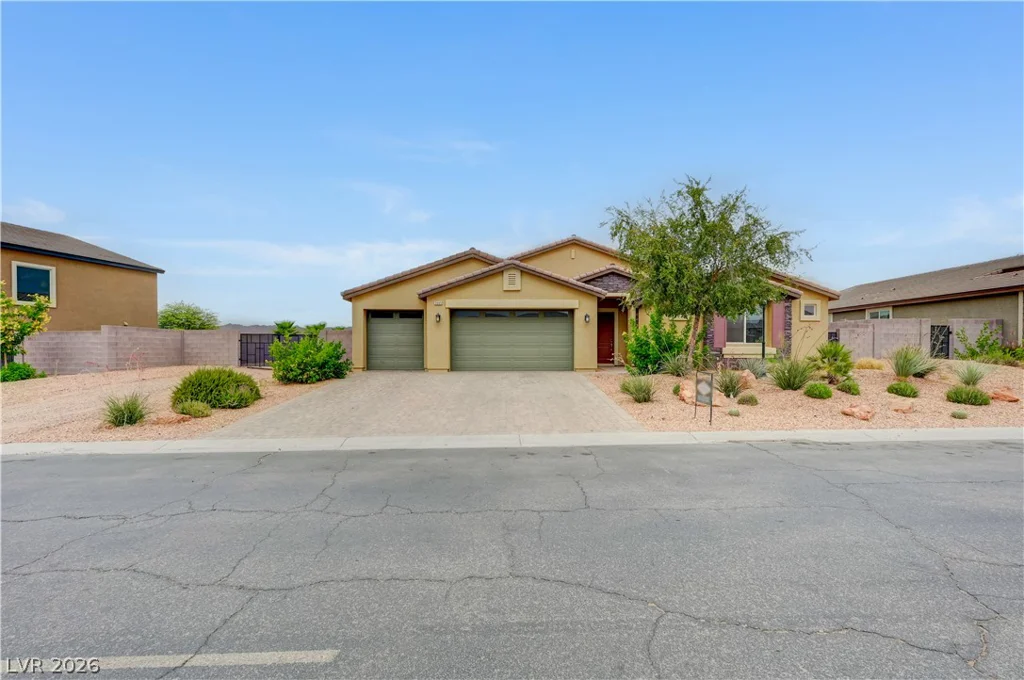 3885 River Heights, Logandale, NV 89021