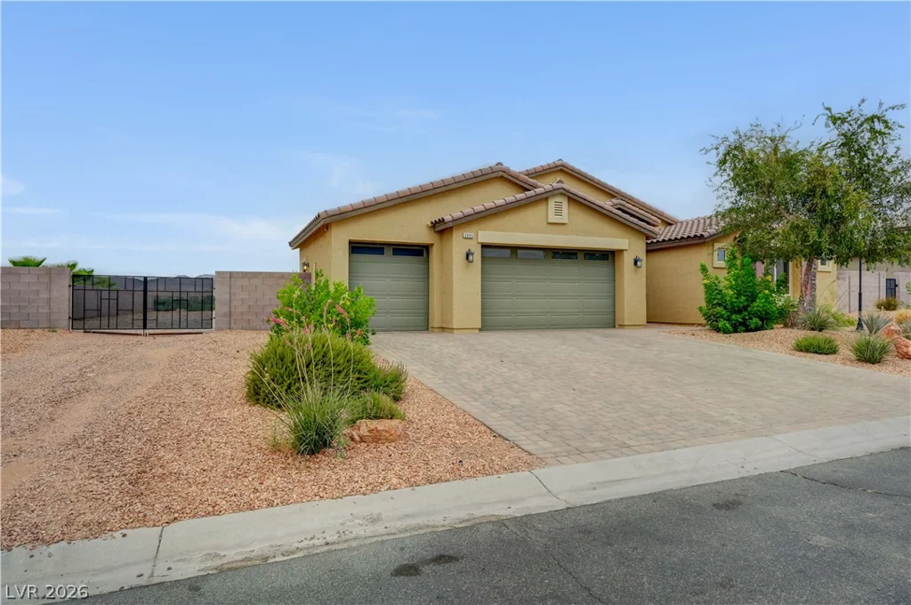 3885 River Heights, Logandale, NV 89021
