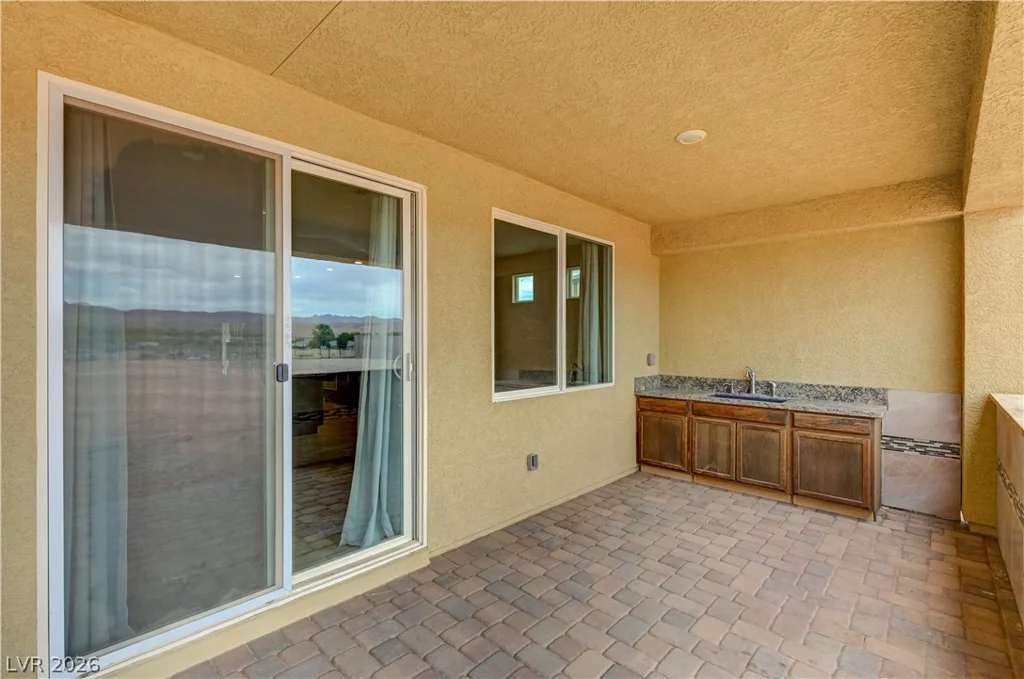 3885 River Heights, Logandale, NV 89021