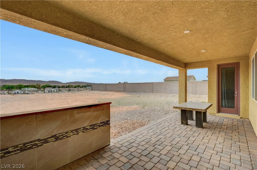3885 River Heights, Logandale, NV 89021
