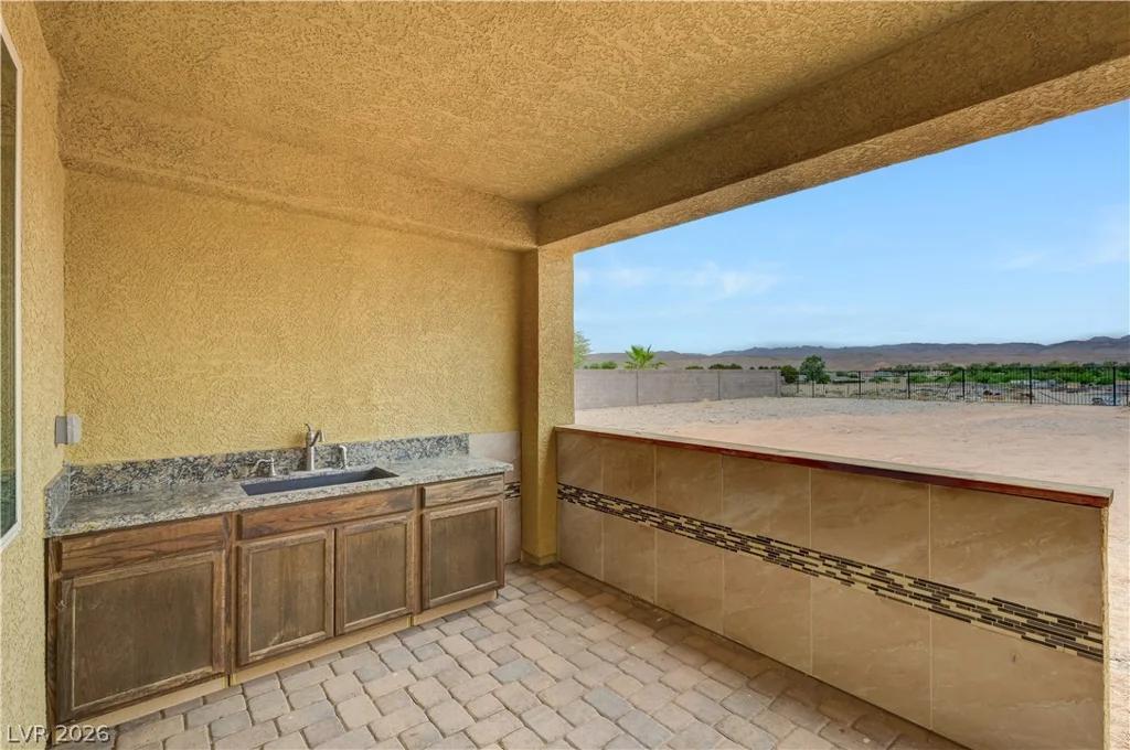 3885 River Heights, Logandale, NV 89021