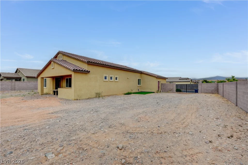 3885 River Heights, Logandale, NV 89021