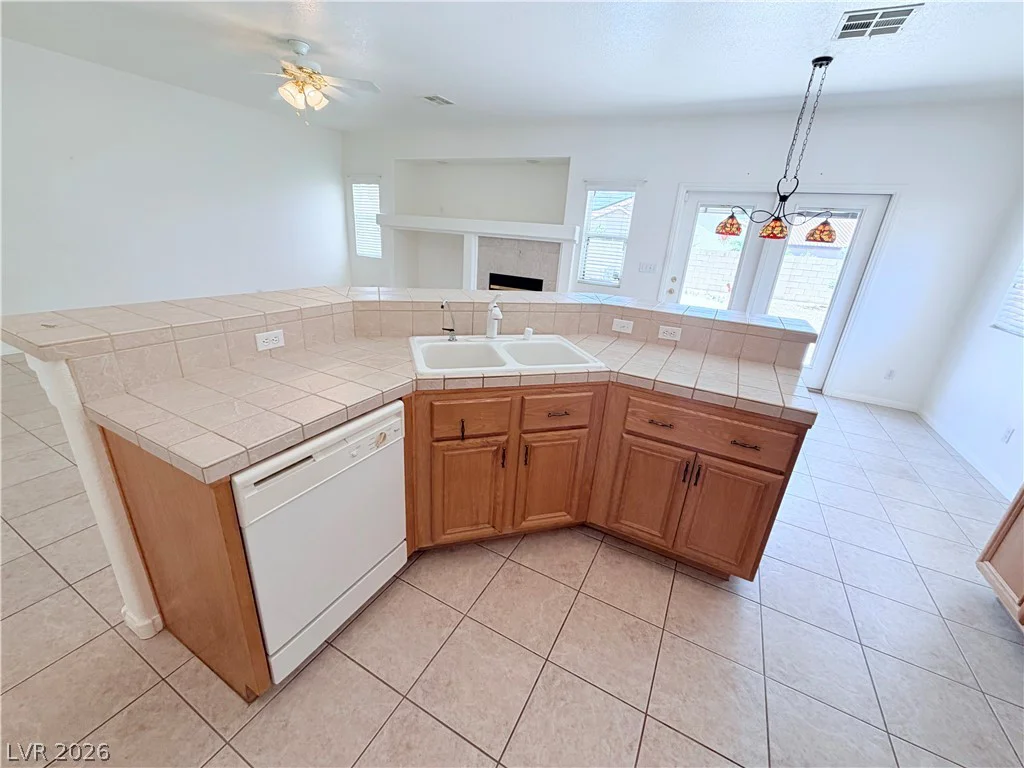 8096 Marin Pointe, Las Vegas, NV 89131