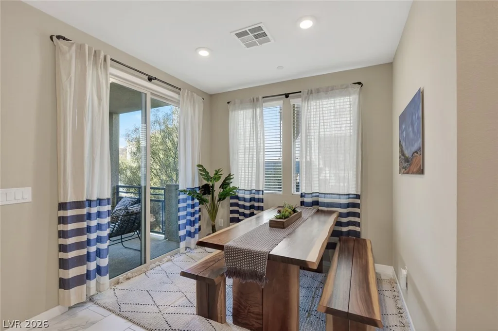 11256 Rainbow Peak, Las Vegas, NV 89135