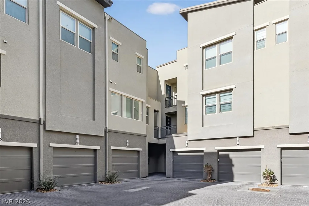 11256 Rainbow Peak, Las Vegas, NV 89135