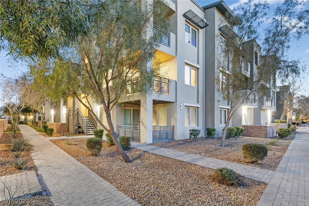 11256 Rainbow Peak, Las Vegas, NV 89135