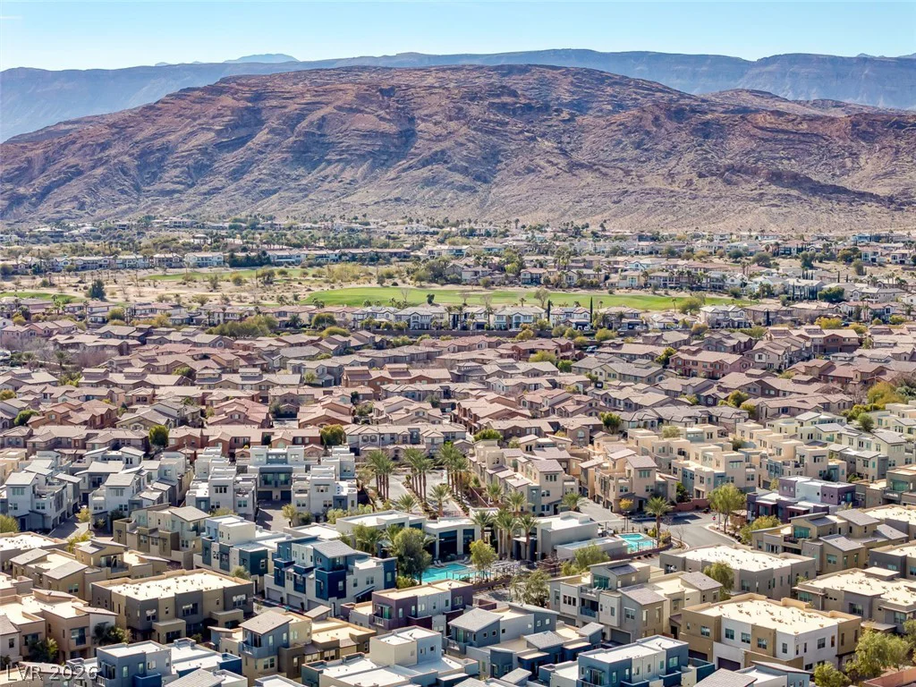11256 Rainbow Peak, Las Vegas, NV 89135