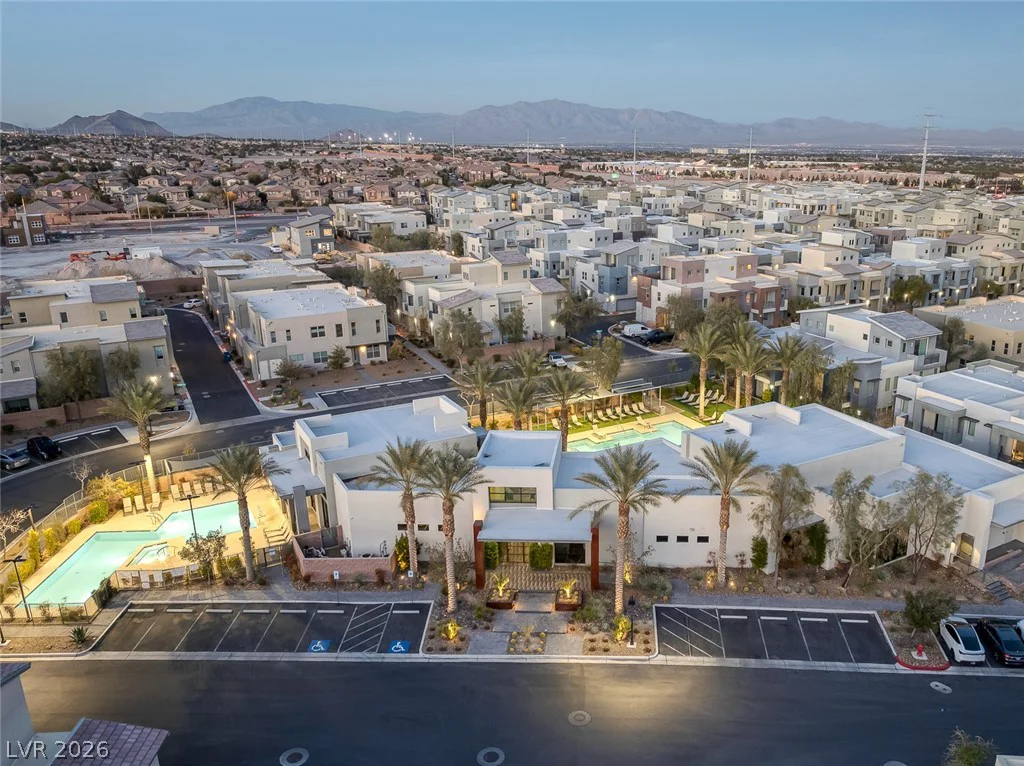 11256 Rainbow Peak, Las Vegas, NV 89135