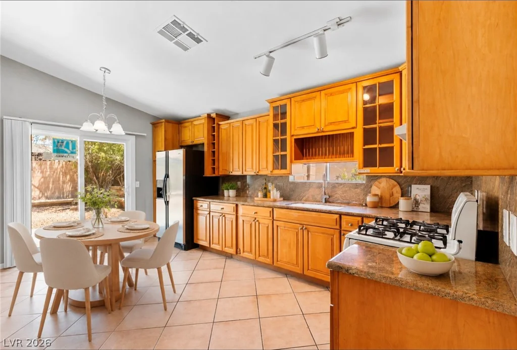 4058 Lucas, Las Vegas, NV 89120